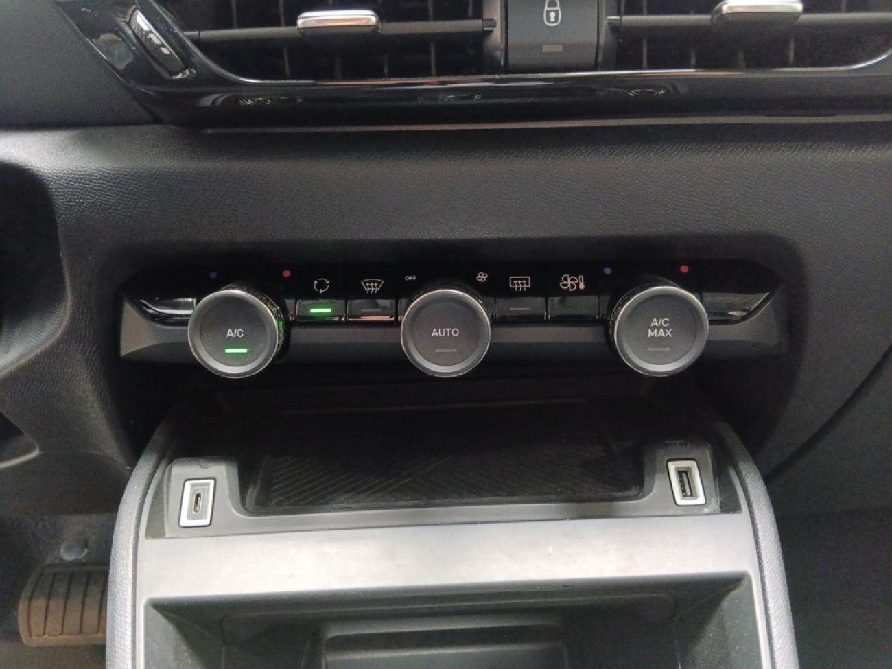 Mandataire Citroën C4 X 1.5 BLUEHDI 130 EAT8 FEEL PACK