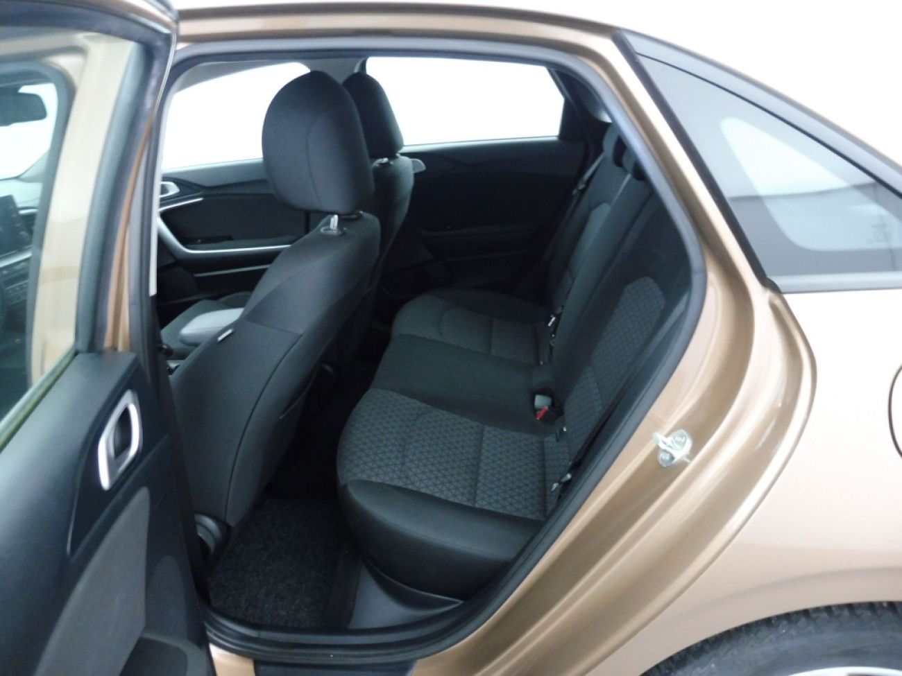 Mandataire Kia Ceed 1.5 T-GDI 160champion