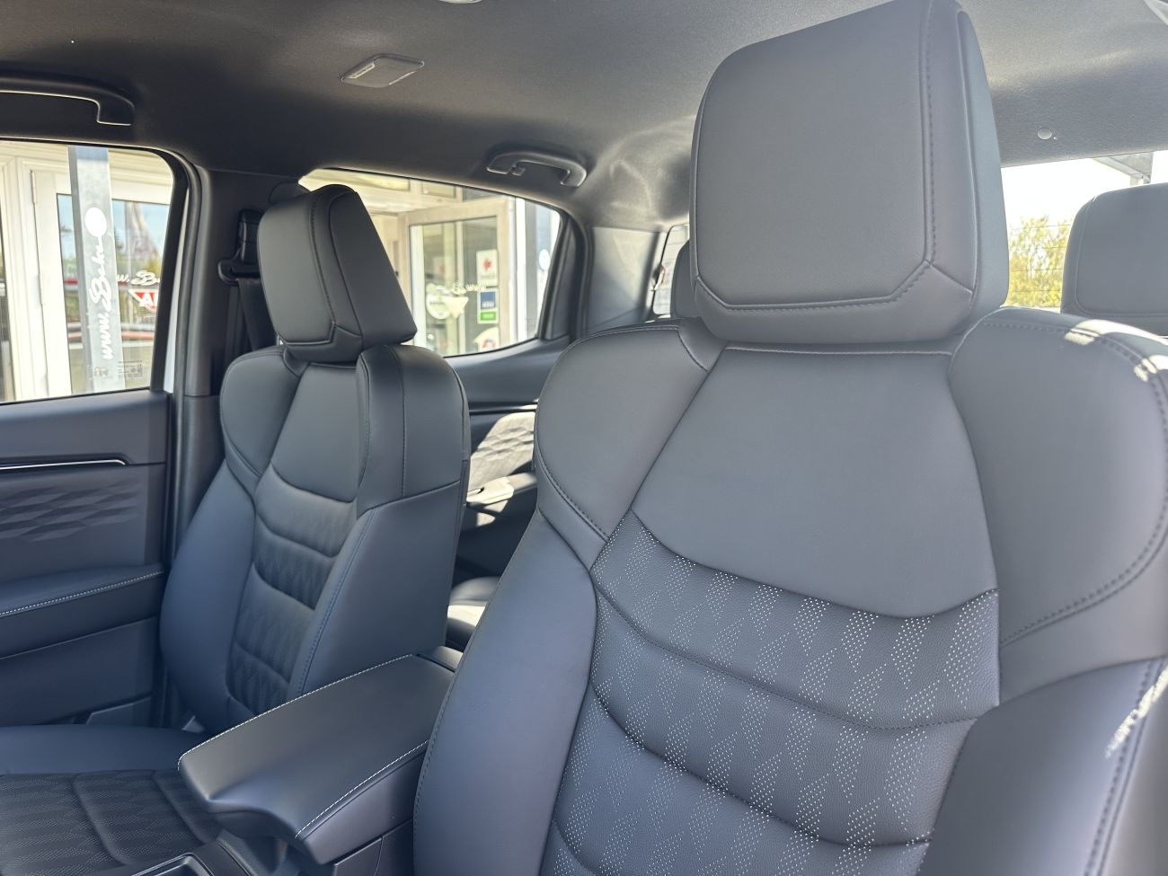 Mandataire ISUZU D-MAX CREW N60 NITRO SPORT 4X4 A/T 4 PLACES / PAS DE MALUS ECOLOGIQUE