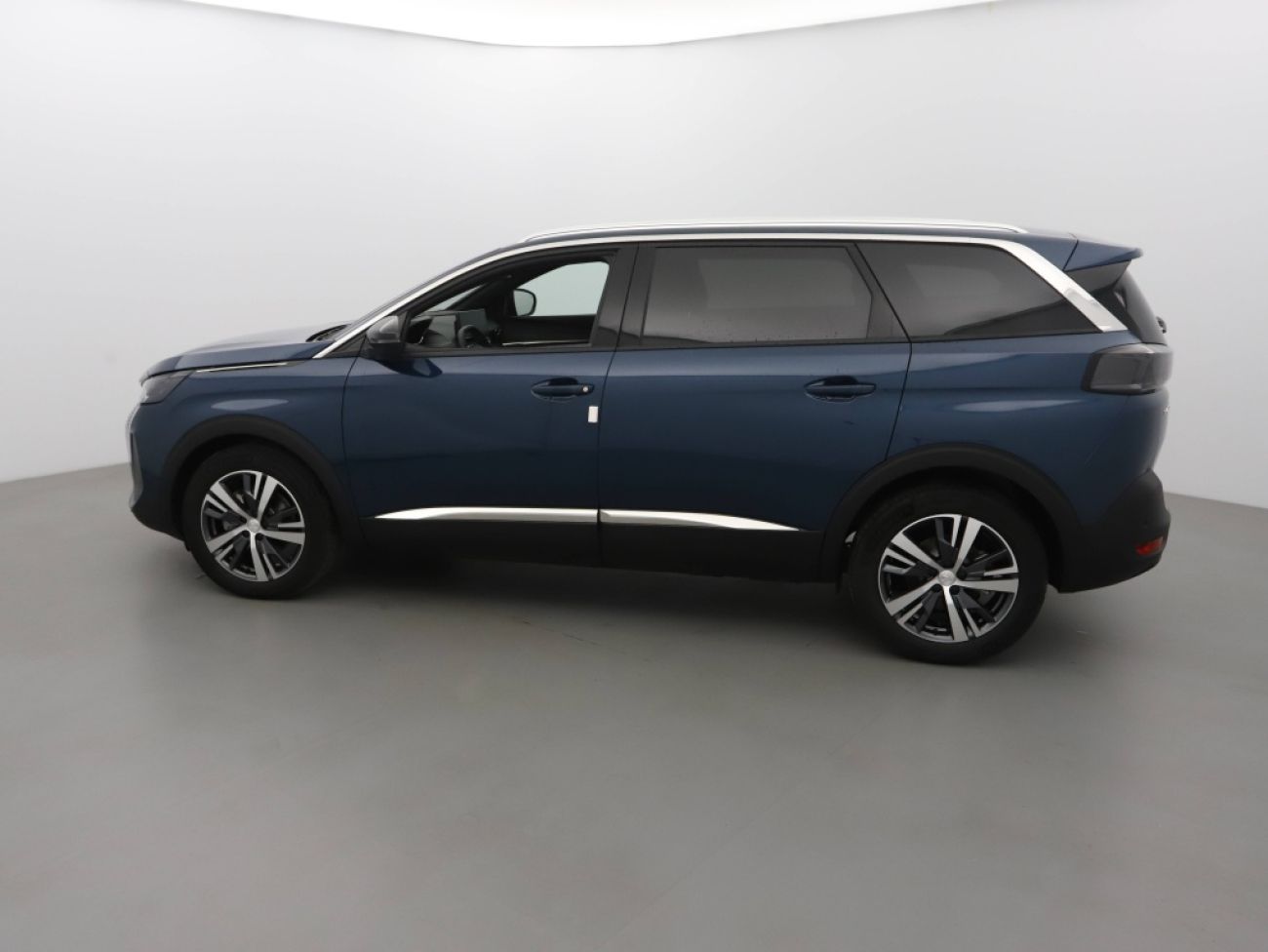 Mandataire PEUGEOT 5008 1.5 BLUEHDI 130CH S&S ALLURE PACK EAT8