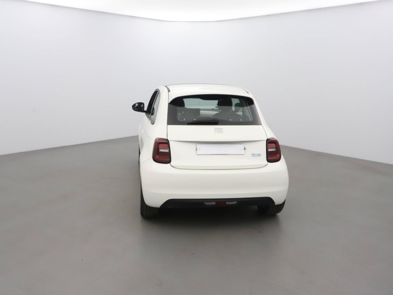Mandataire FIAT 500 E 118CH ICONE