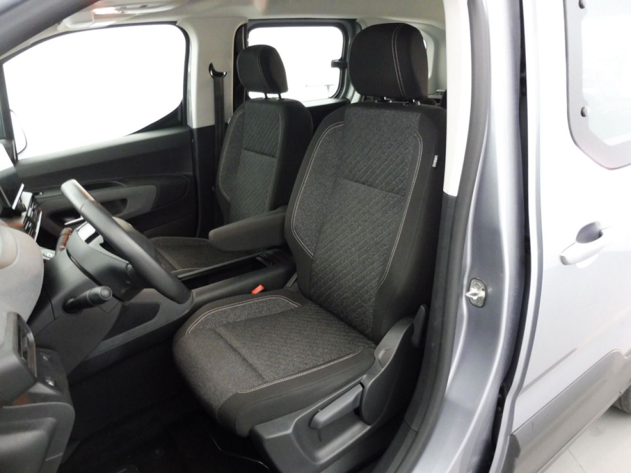Mandataire PEUGEOT RIFTER TAILLE M - 1.5 BLUEHDI 100CH S&S ALLURE 5 PLACES