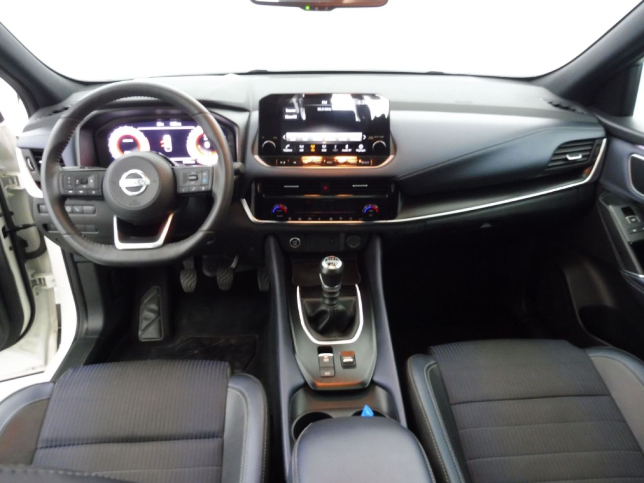 Mandataire NISSAN Qashqai 1.3 DIG-T 140CH MHEV TEKNA