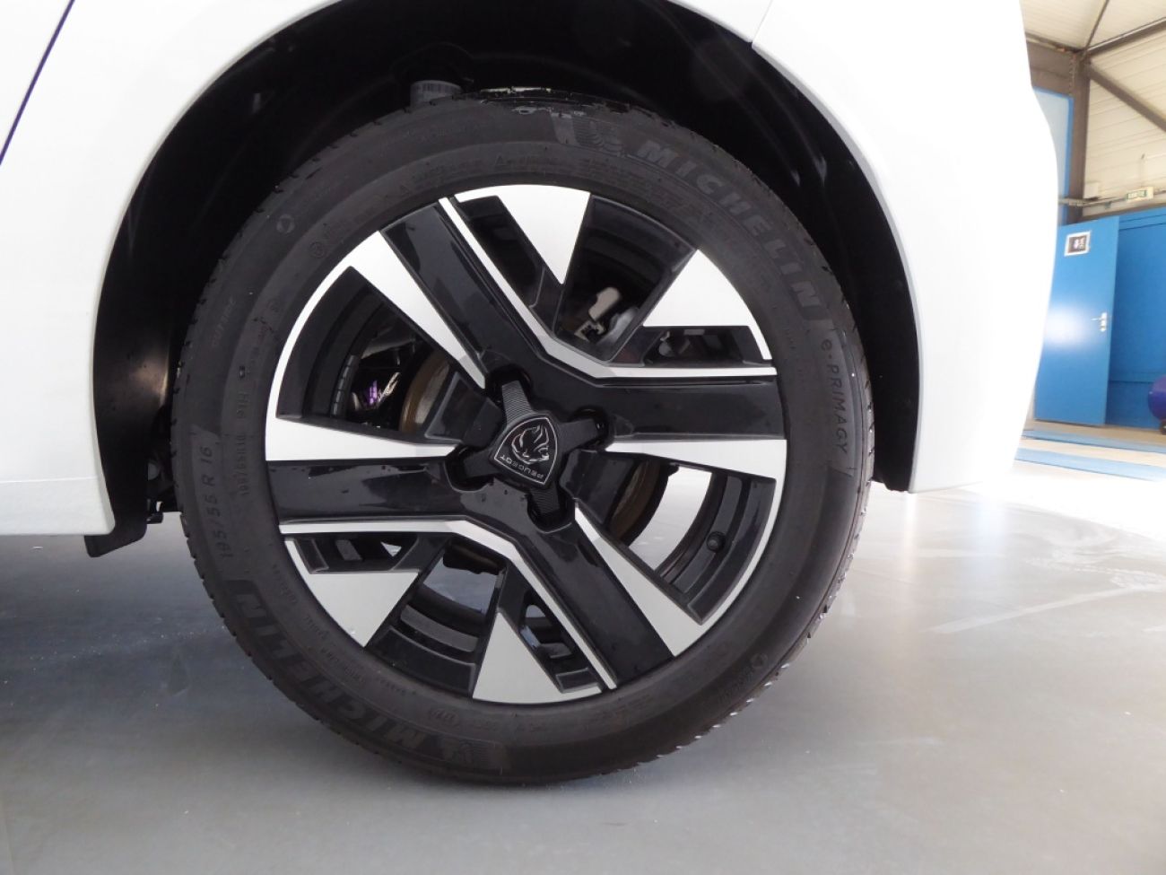 Mandataire PEUGEOT 208 1.2 100CH S&S ALLURE