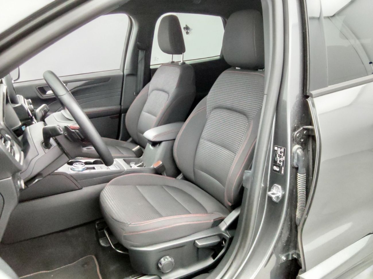 Mandataire Ford KUGA 2.0 TDCI 120CH ST-LINE POWERSHIFT