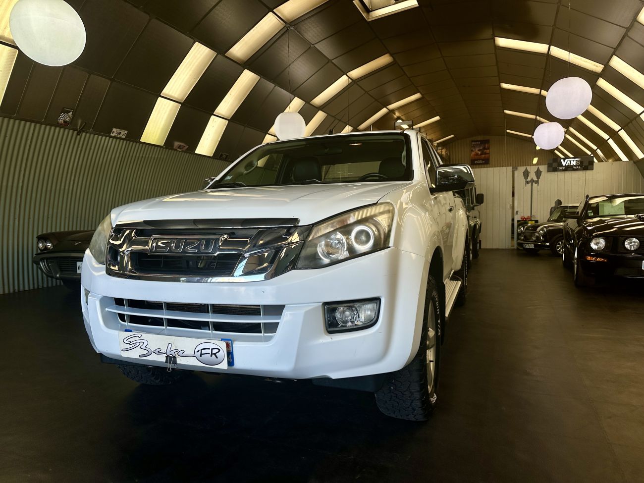Mandataire ISUZU D-MAX 2.5 4X4 SPACE CAB SOLAR