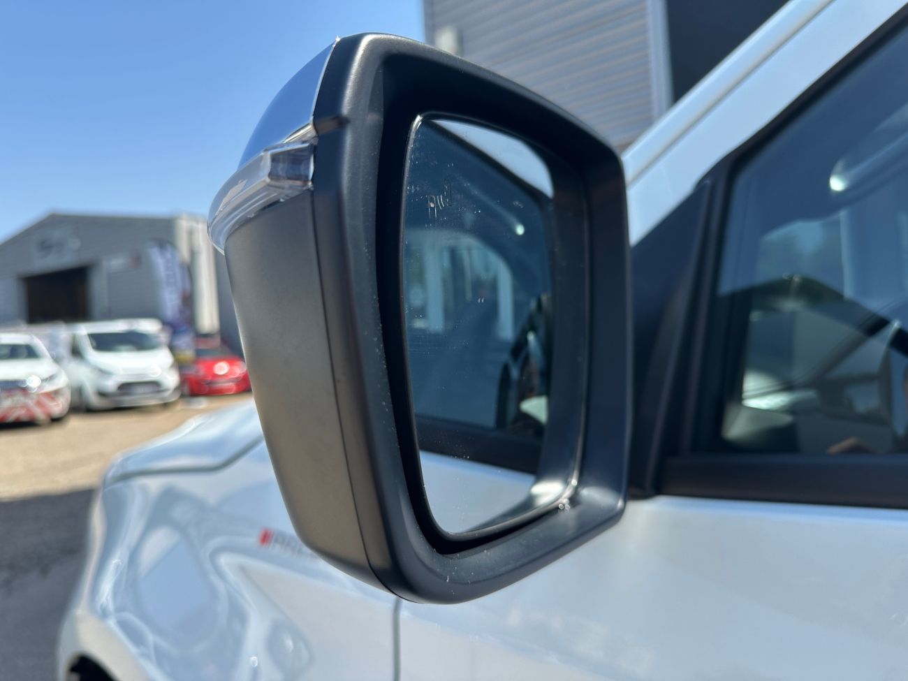 Mandataire ISUZU D-MAX NOUVEAU 2.2L SPACE PRESTIGE