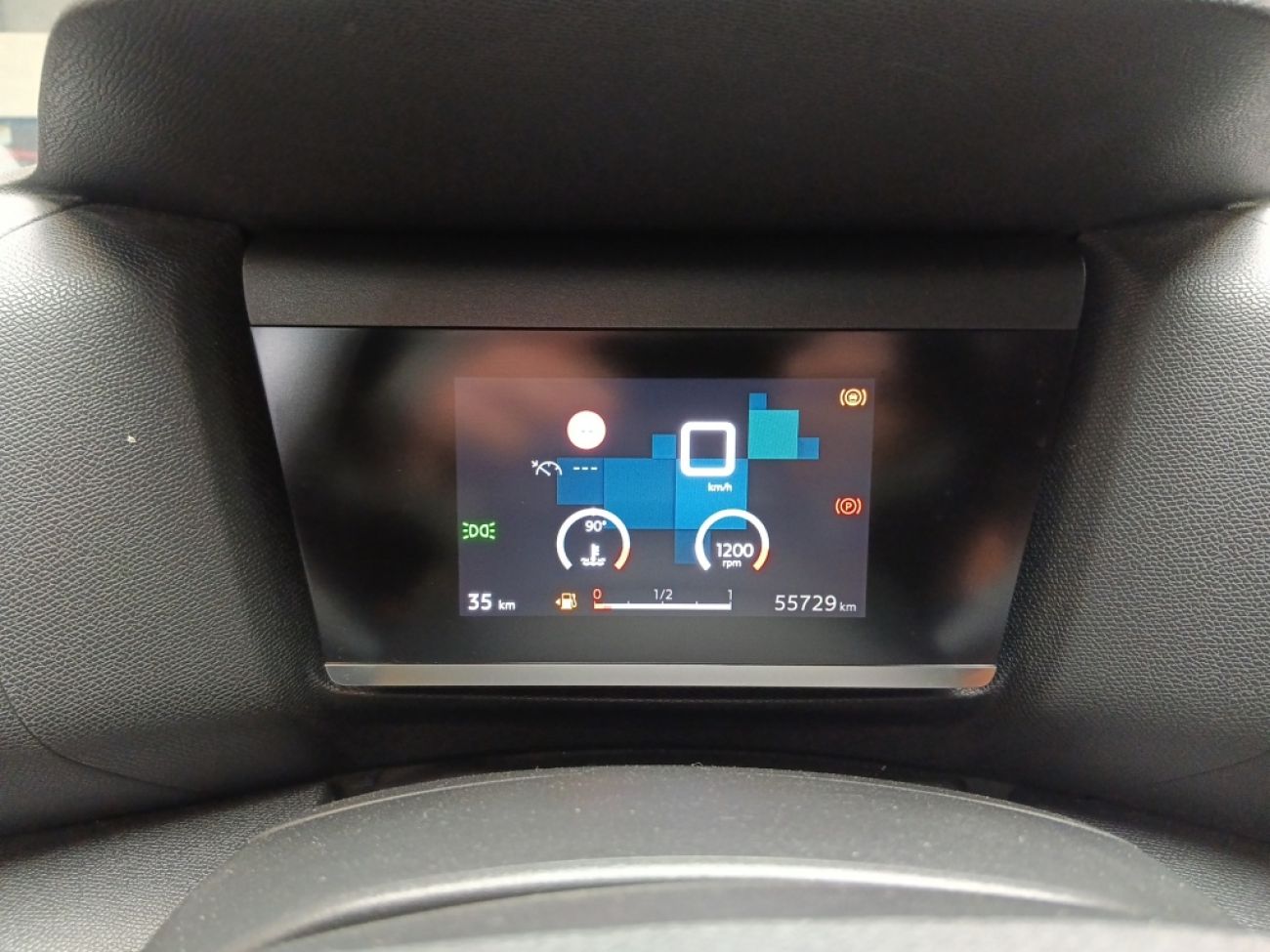 Mandataire Citroën C4 X 1.2 PURETECH 100 FEEL