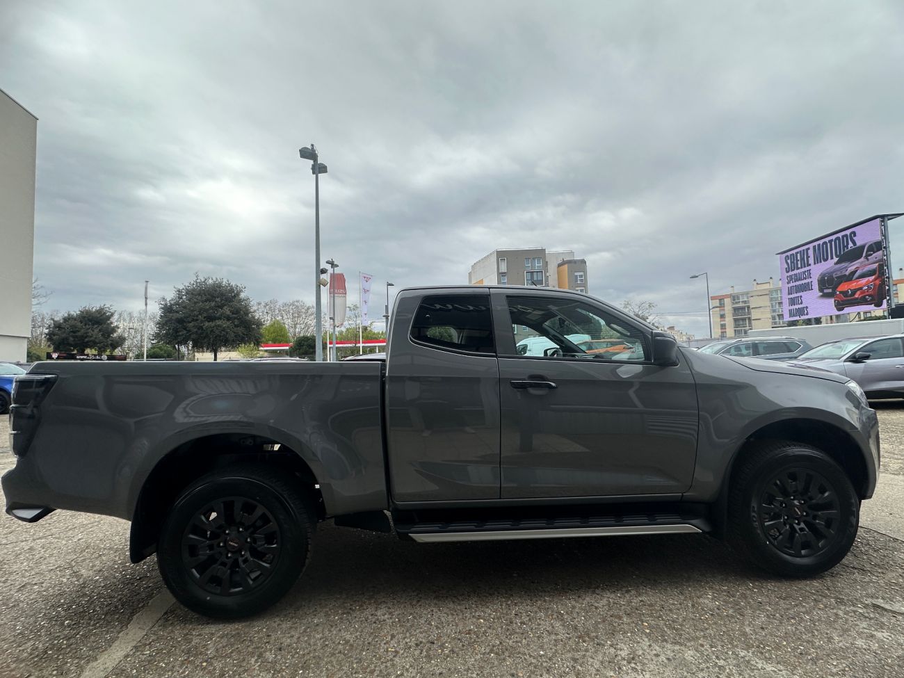 Mandataire ISUZU D-MAX SPACE NITRO SPORT 2.2 A/T 4x4 MY2026 Euro6e-bis
