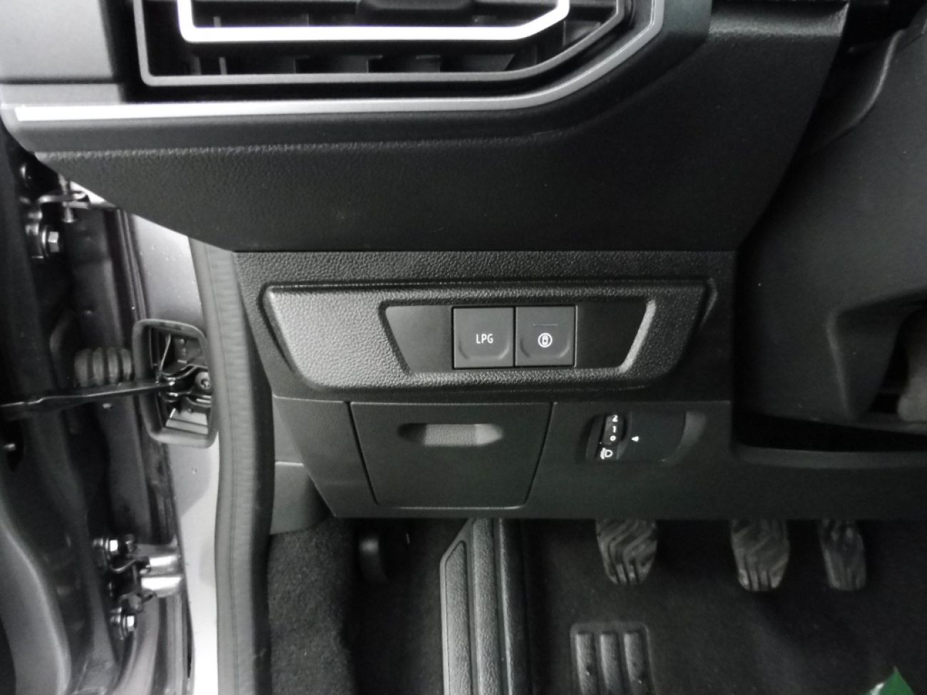 Mandataire Dacia Jogger 1.0 ECO-G 100CH EXPRESSION 7 PLACES -24