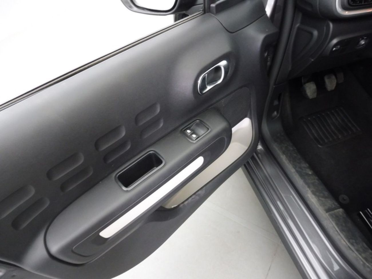 Mandataire Citroën C3 1.5 BLUEHDI 100CH S&S C-SERIES E6.D