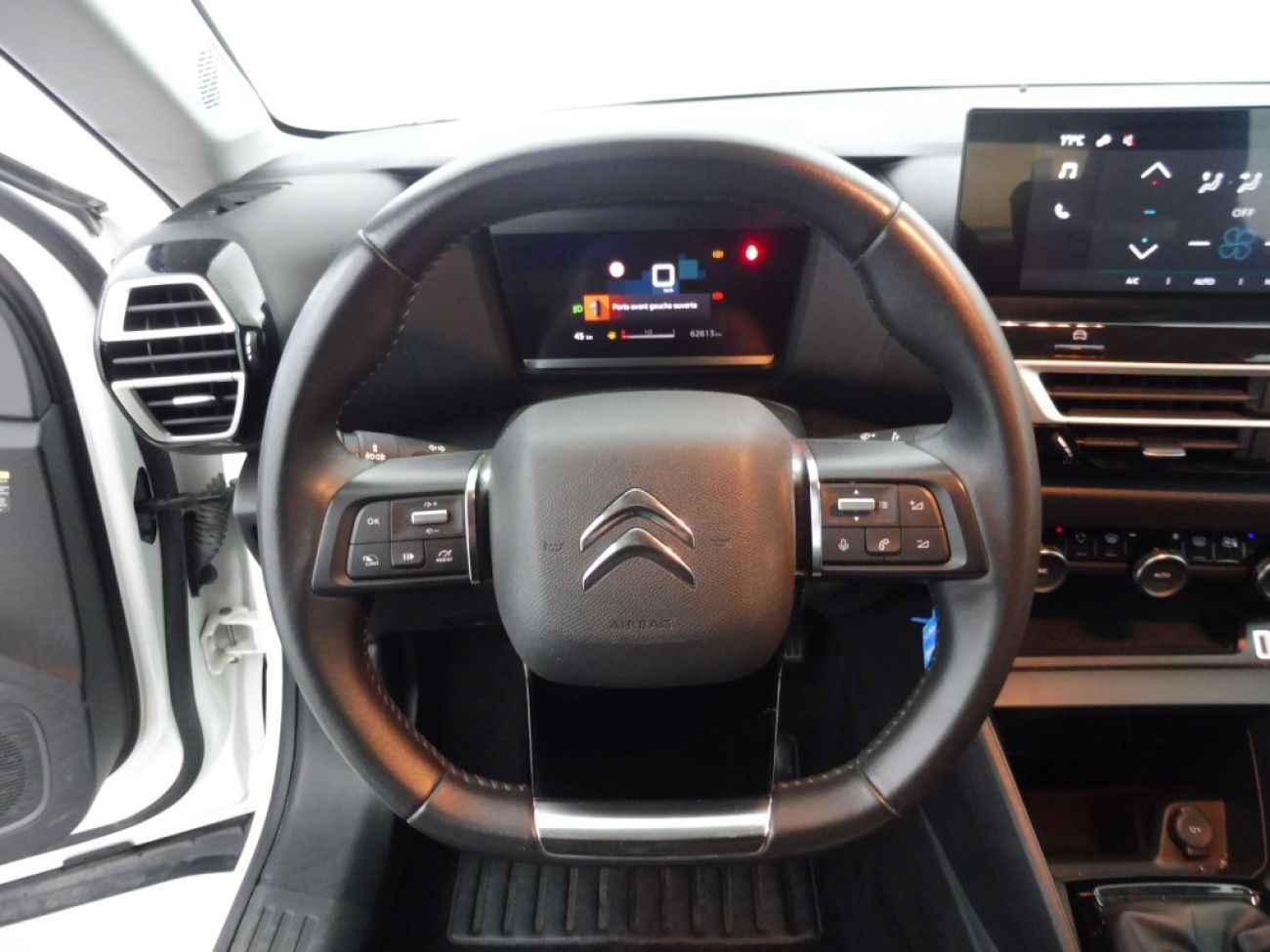 Mandataire Citroën C4 X 1.2 PURETECH 100 FEEL