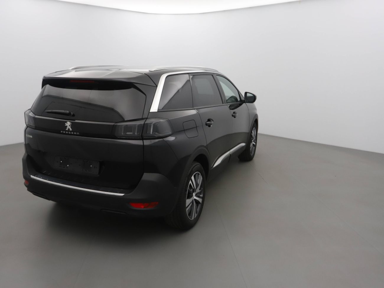 Mandataire PEUGEOT 5008 1.5 BLUEHDI 130CH S&S ALLURE PACK EAT8