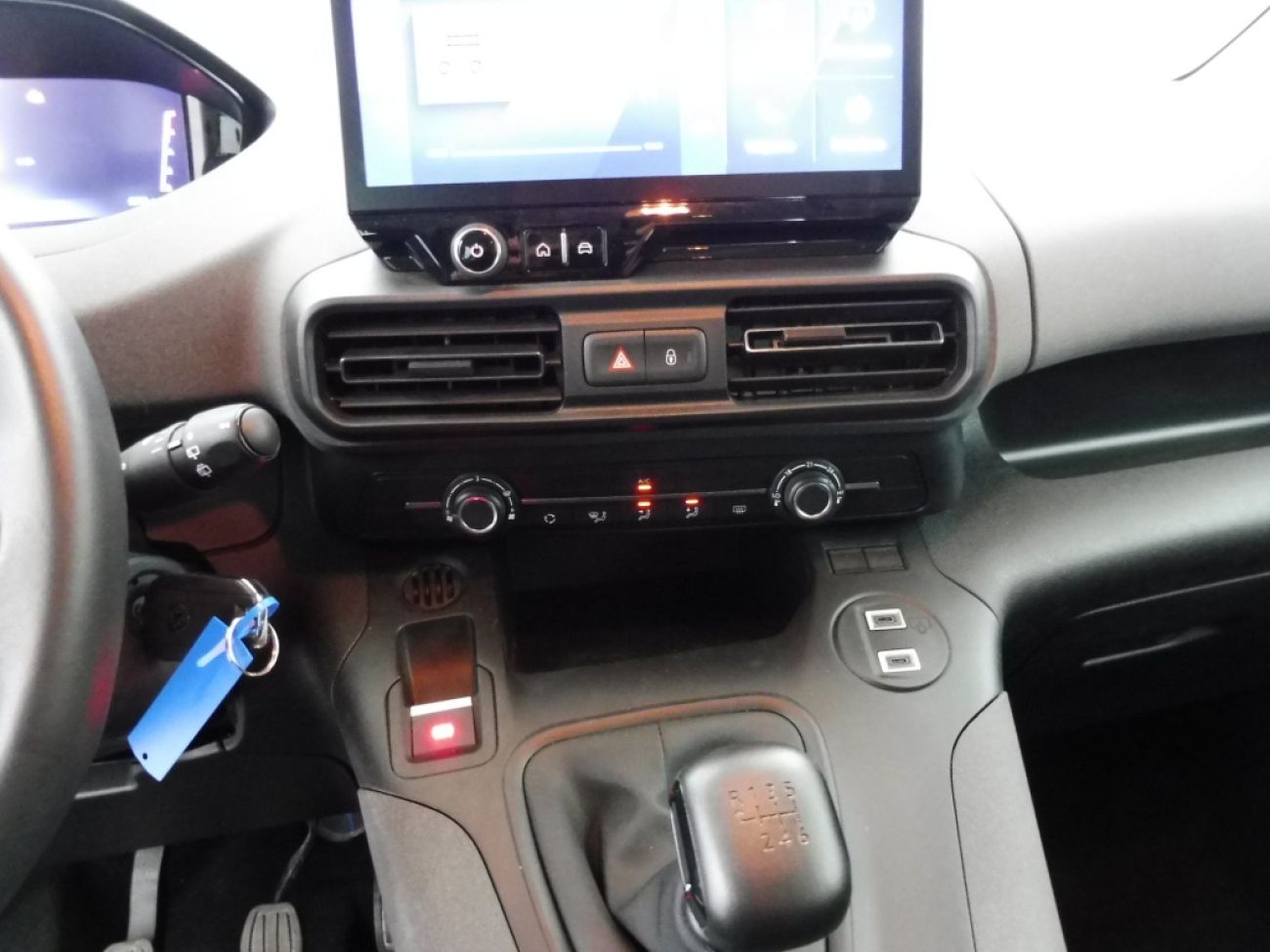 Mandataire PEUGEOT RIFTER TAILLE M - 1.5 BLUEHDI 100CH S&S ALLURE 5 PLACES