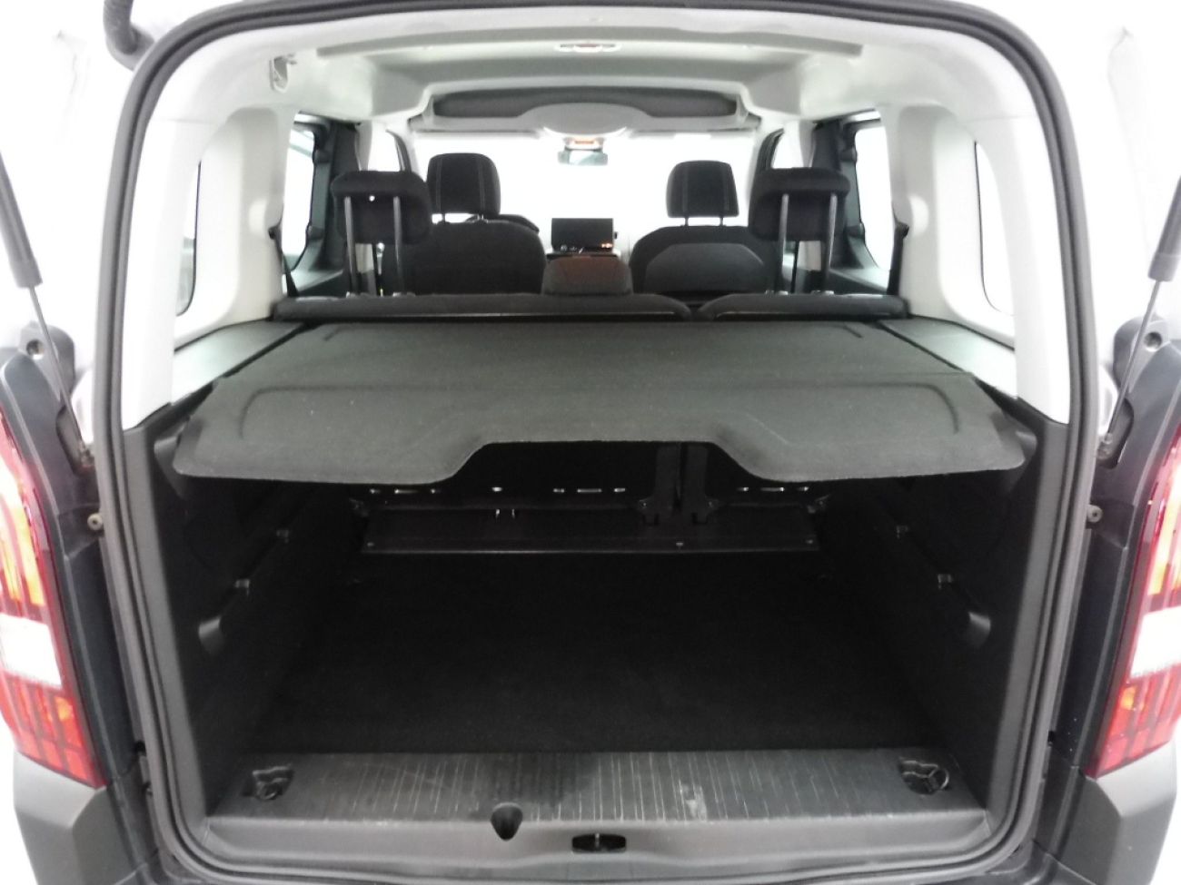Mandataire PEUGEOT RIFTER TAILLE M - 1.5 BLUEHDI 100CH S&S ALLURE 5 PLACES
