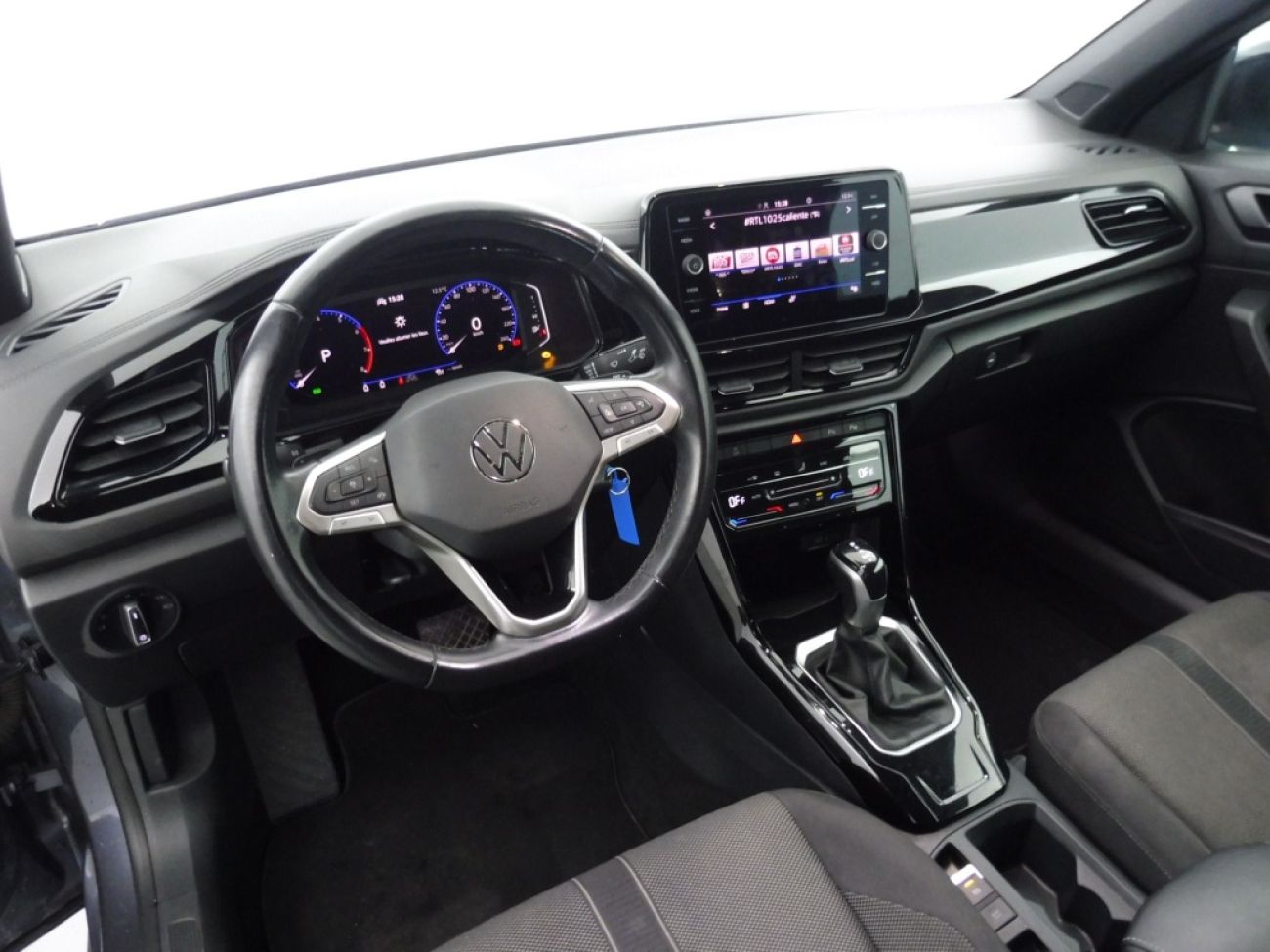 Mandataire VOLKSWAGEN T-Roc Cabriolet 1.5 TSI 150 DSGstyle