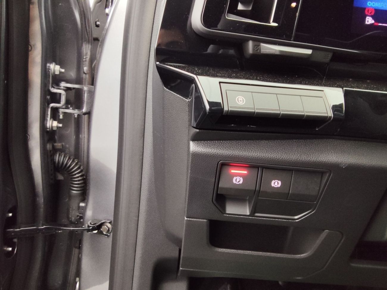 Mandataire RENAULT Austral 1.2 E-TECH FULL HYBRID 200CH TECHNO - 24