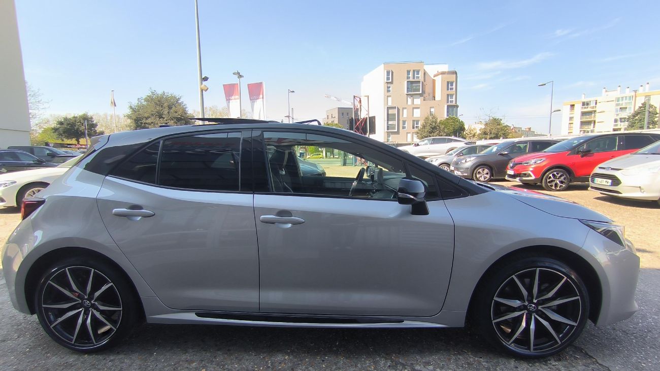 Mandataire TOYOTA COROLLA HYBRIDE 196ch GR Sport