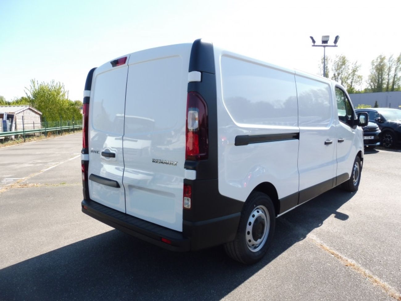 Mandataire RENAULT Trafic L2H1 3T 2.0 BLUE DCI 150CH ADVANCE EDC -24