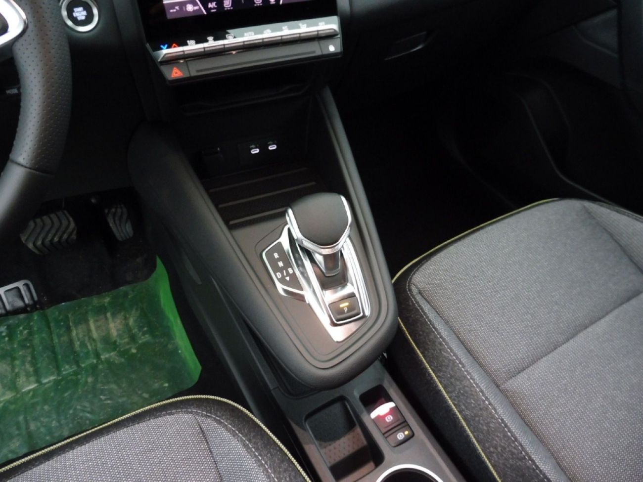 Mandataire RENAULT CAPTUR II 1.6 E-TECH FULL HYBRID 145CH TECHNO