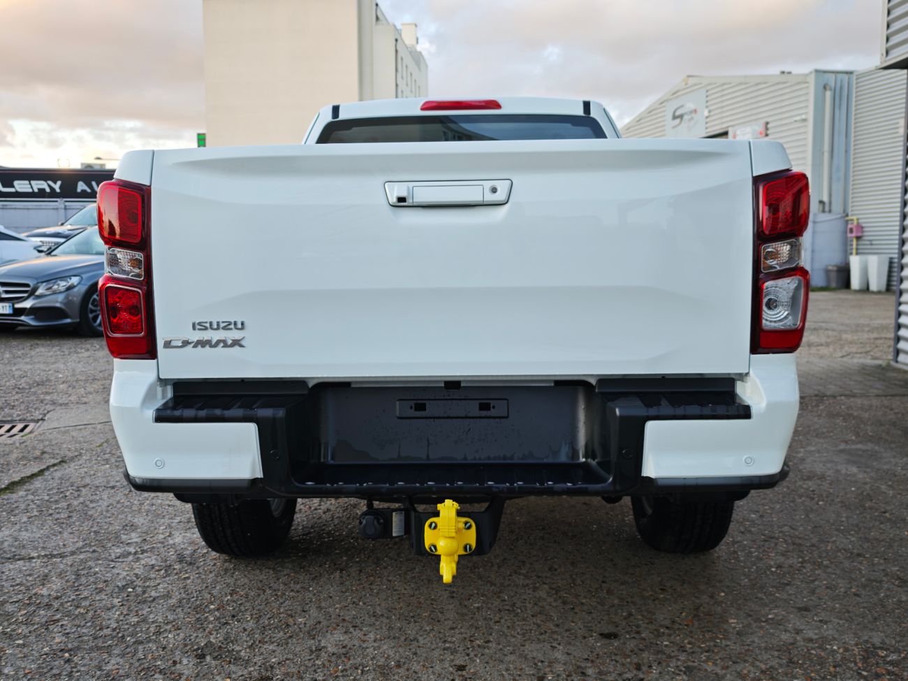 Mandataire ISUZU D MAX SPACE N60 BB+ A/T 4x4 Euro6e