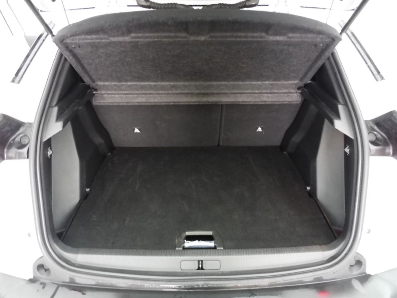 Mandataire PEUGEOT 2008 1.2 PURETECH 130CH S&S ALLURE EAT8