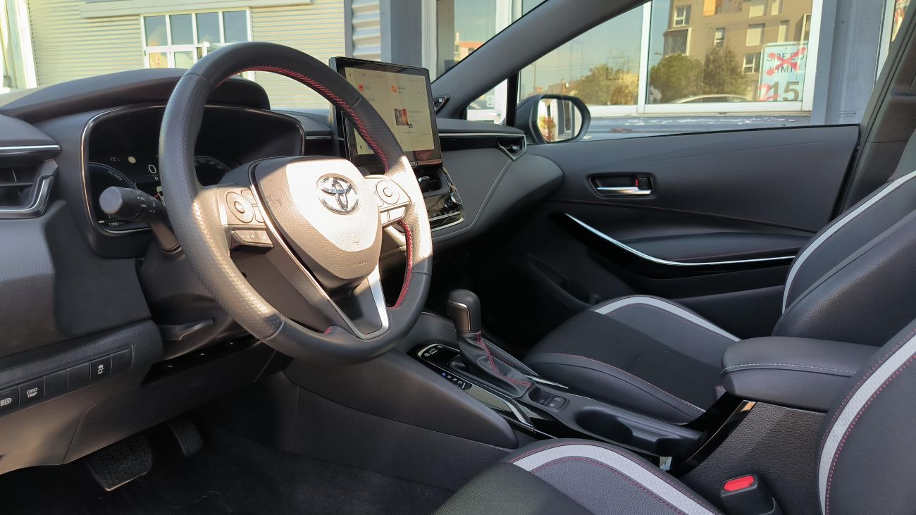 Mandataire TOYOTA COROLLA HYBRIDE 196ch GR Sport