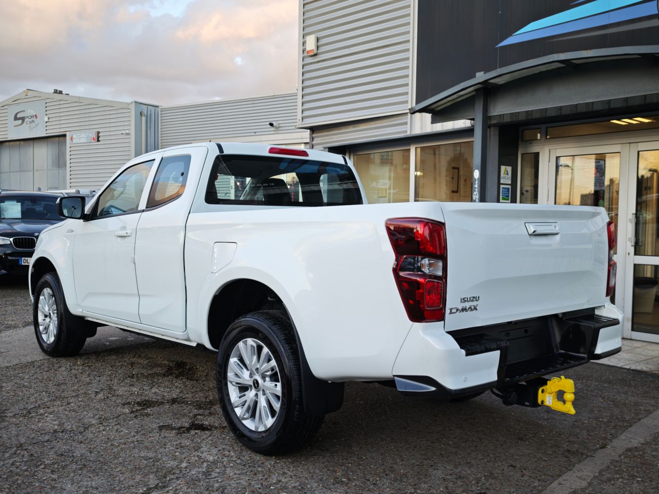 Mandataire ISUZU D MAX SPACE N60 BB+ A/T 4x4 Euro6e