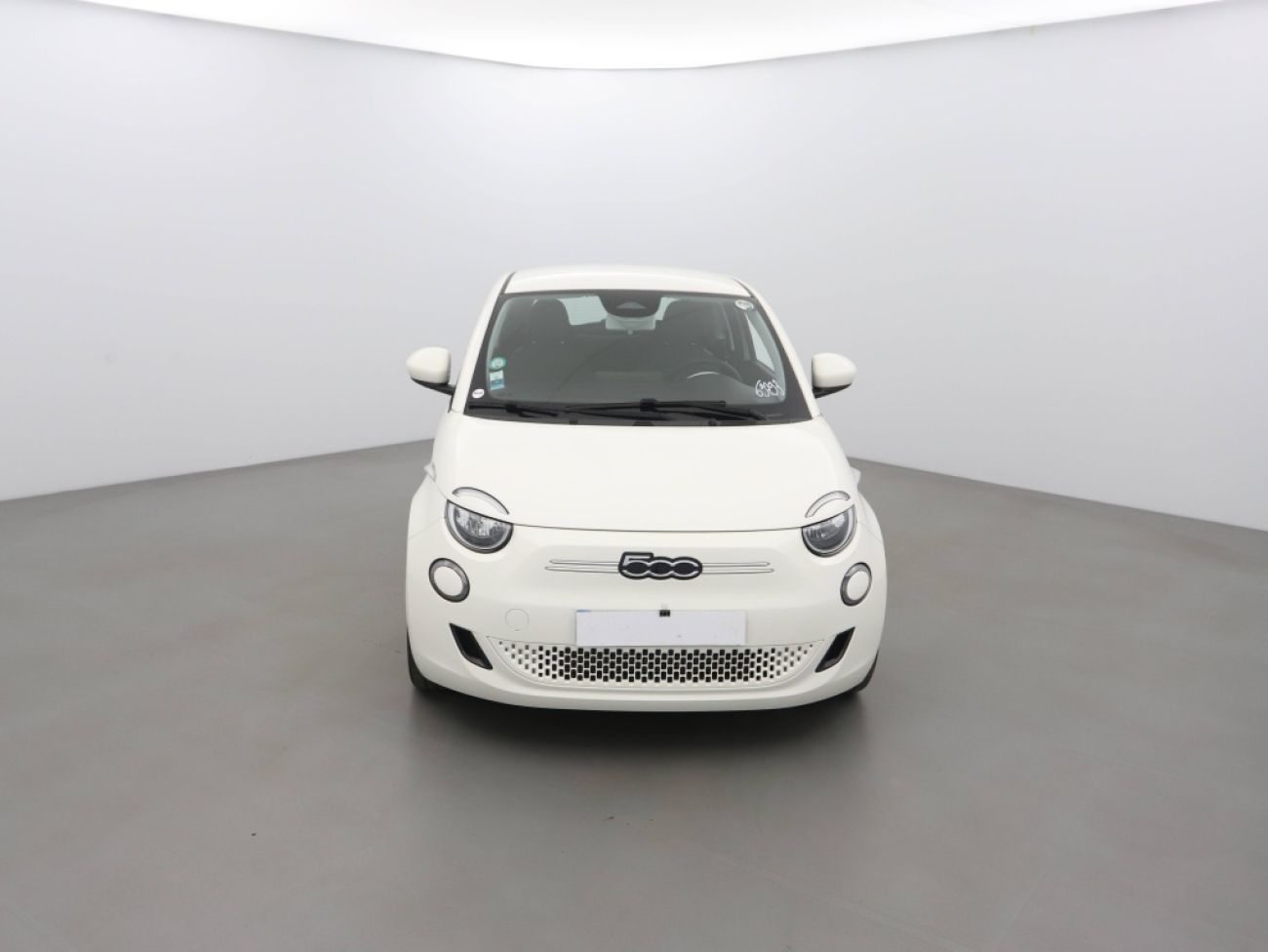 Mandataire FIAT 500 E 118CH ICONE
