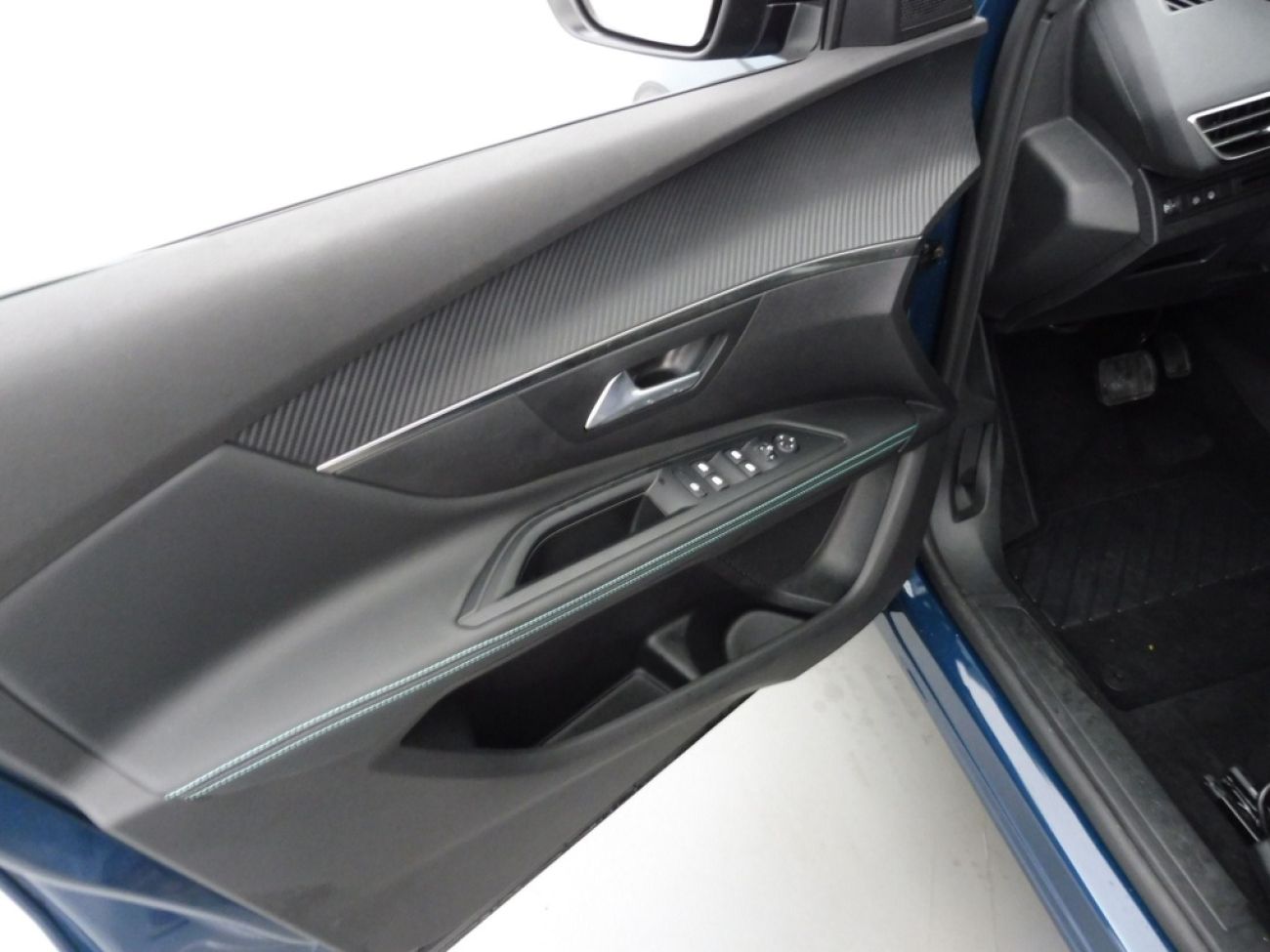 Mandataire PEUGEOT 5008 1.5 BLUEHDI 130CH S&S ALLURE PACK EAT8