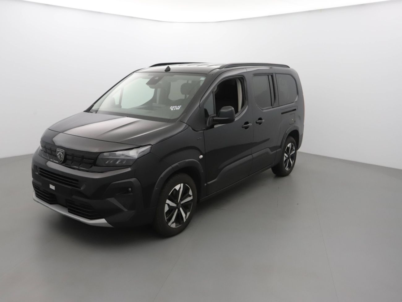 Mandataire PEUGEOT Rifter TAILLE XL - 1.5 BLUEHDI 130CH S&S GT EAT8 7 PLACES