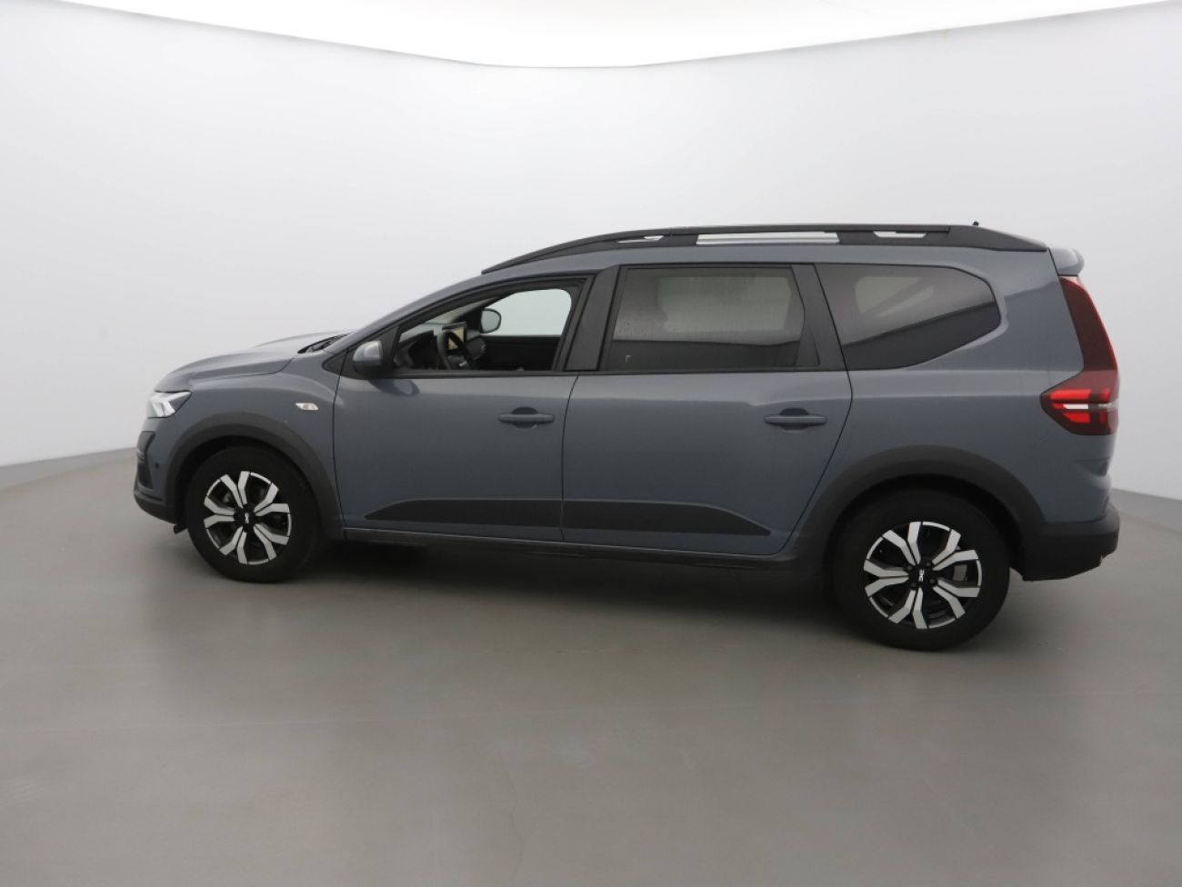 Mandataire Dacia Jogger 1.0 TCE 110CH EXPRESSION 7 PLACES -24
