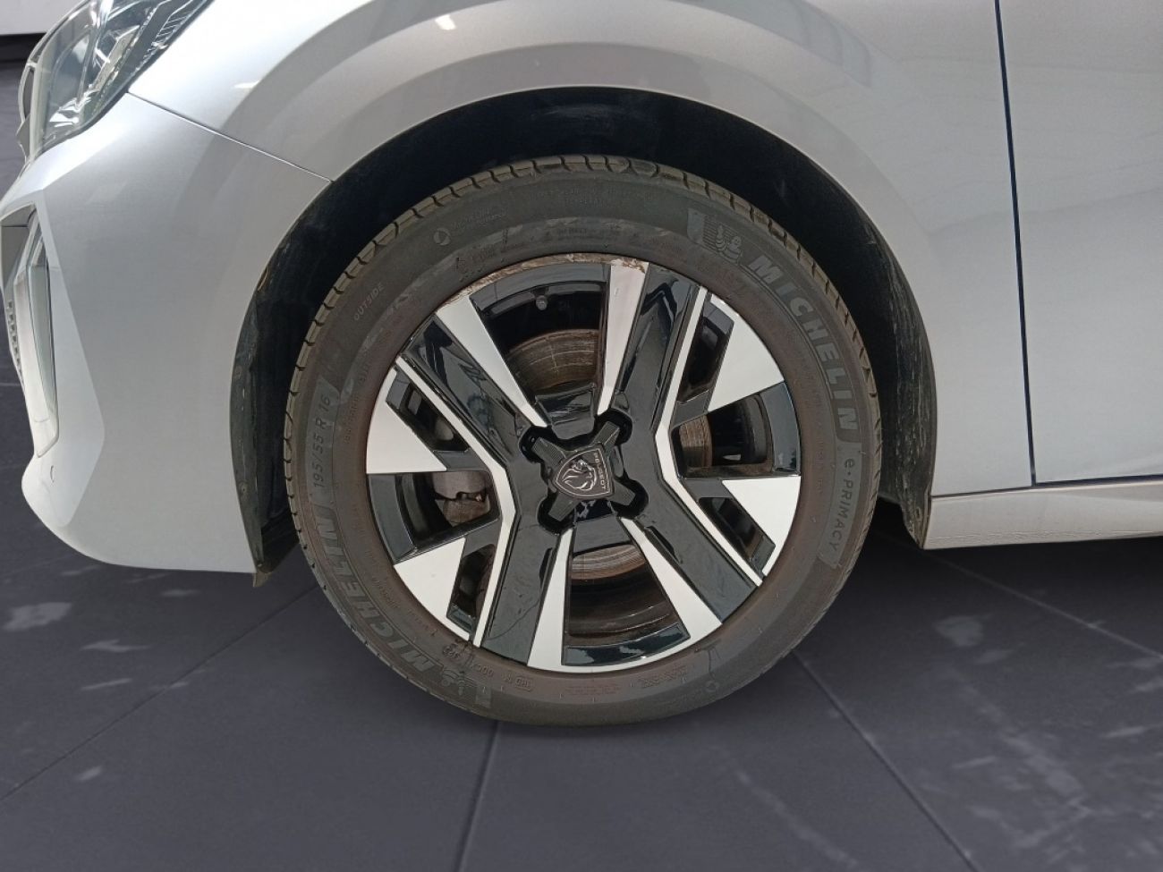 Mandataire PEUGEOT 208 1.2 100CH S&S ALLURE