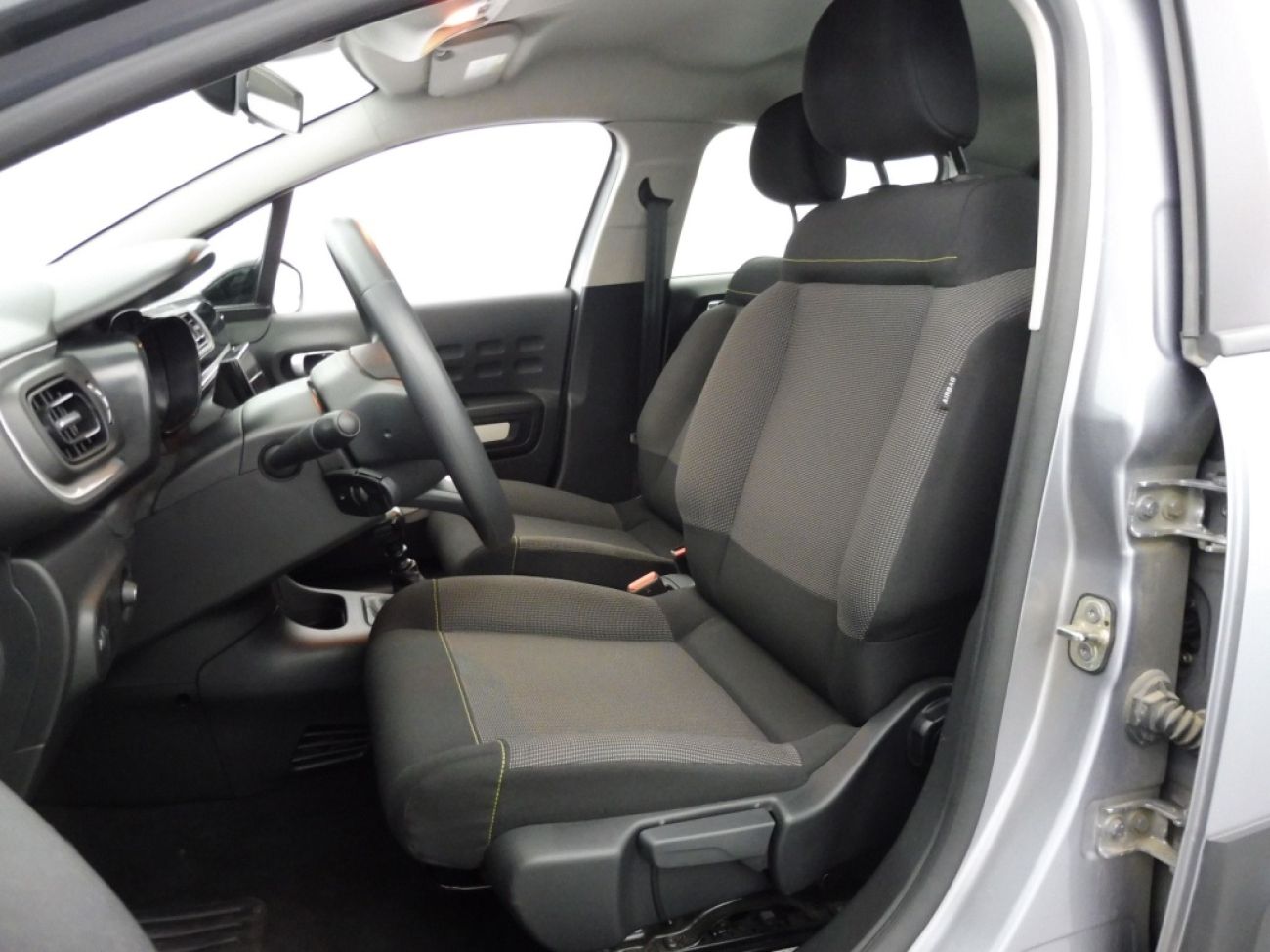 Mandataire Citroën C3 1.5 BLUEHDI 100CH S&S PLUS