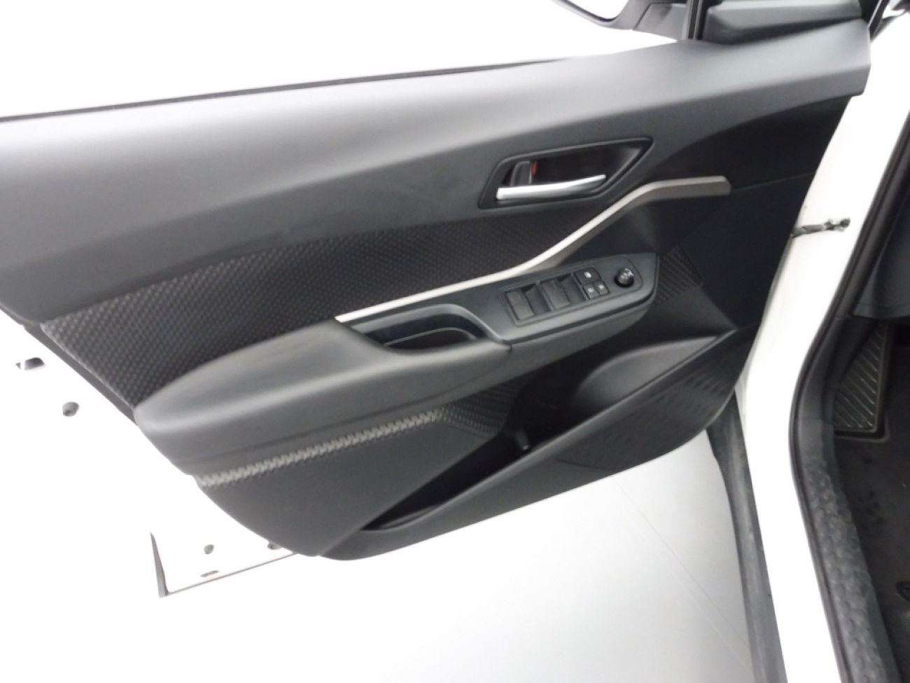 Mandataire TOYOTA C-HR 1.8 E-CVT 125Hcomfort