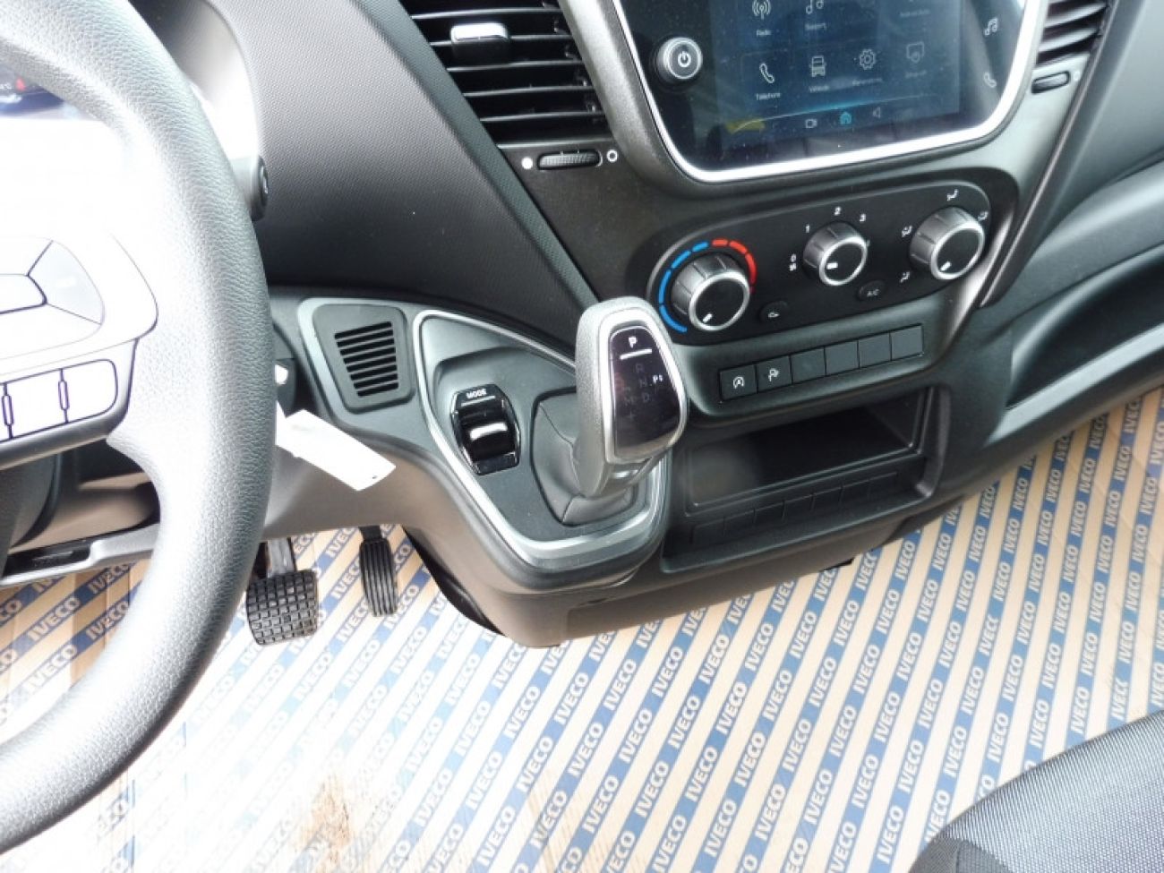 Mandataire IVECO Daily 35S16 2.3 V12 HI-MATIC 156CV