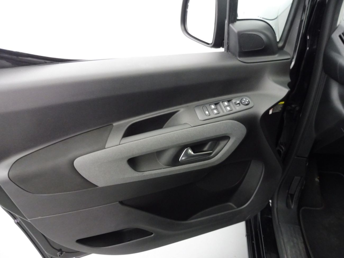 Mandataire PEUGEOT Rifter TAILLE XL - 1.5 BLUEHDI 130CH S&S GT EAT8 7 PLACES