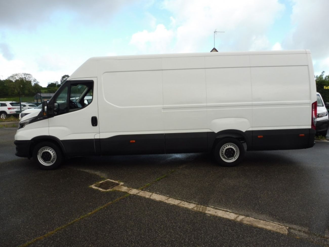 Mandataire IVECO Daily 35S16H V16