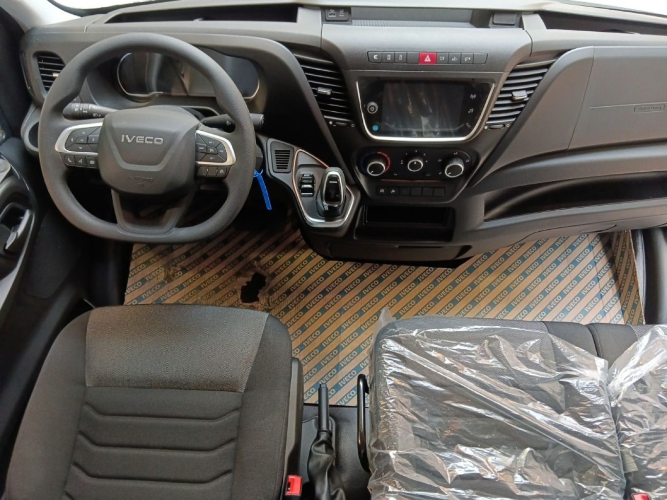Mandataire IVECO Daily 35S16 2.3 V12 HI-MATIC 156CV