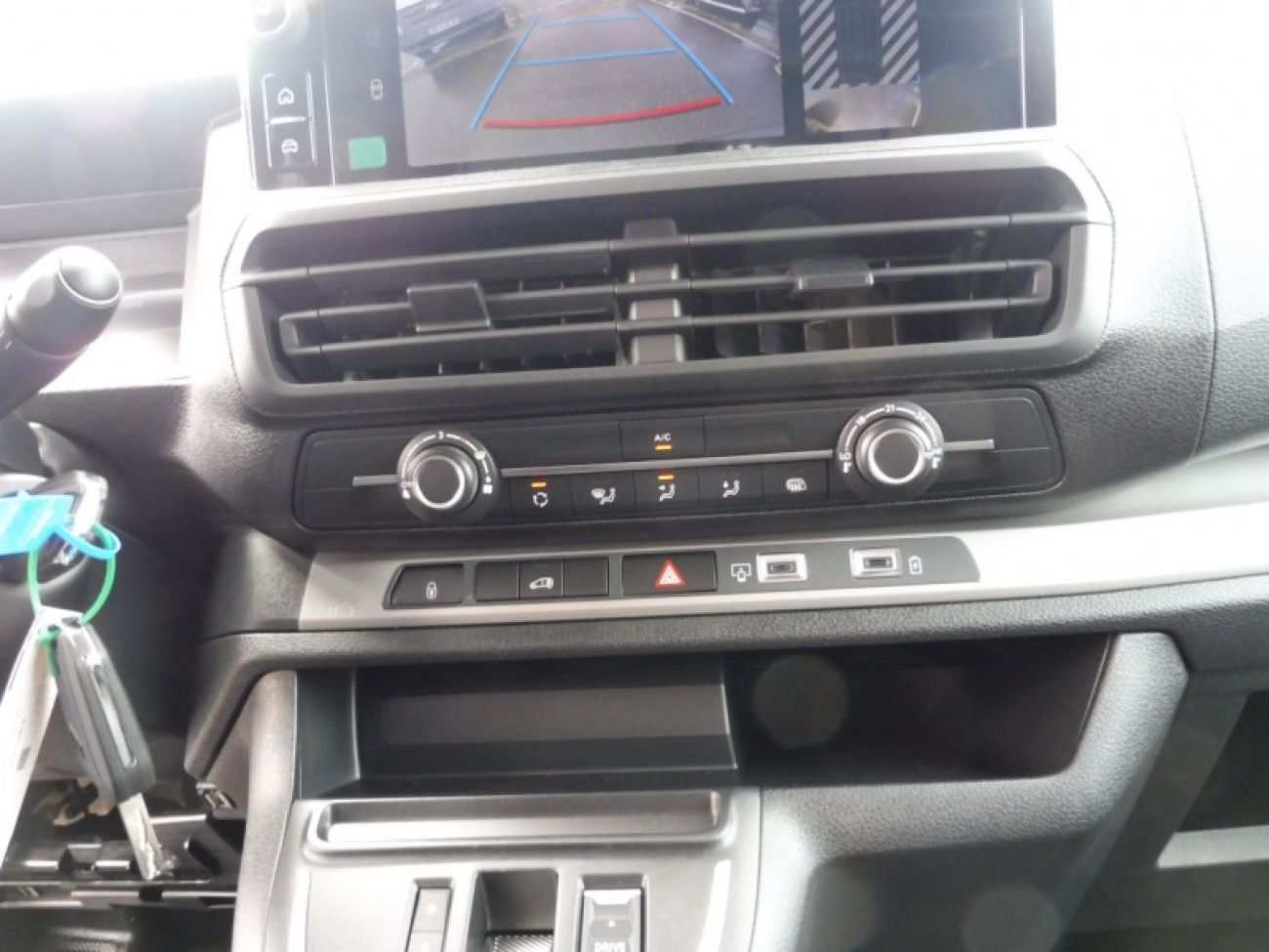 Mandataire PEUGEOT Expert XL 2.0 BLUEHDI 145CH S&S EAT8