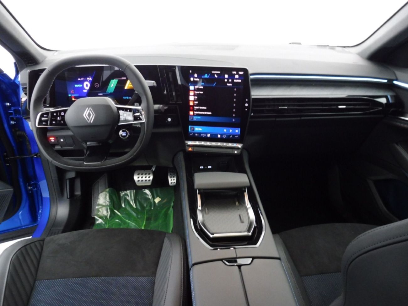 Mandataire RENAULT RAFALE 1.2 E-TECH FULL HYBRID 200CH ESPRIT ALPINE - 25