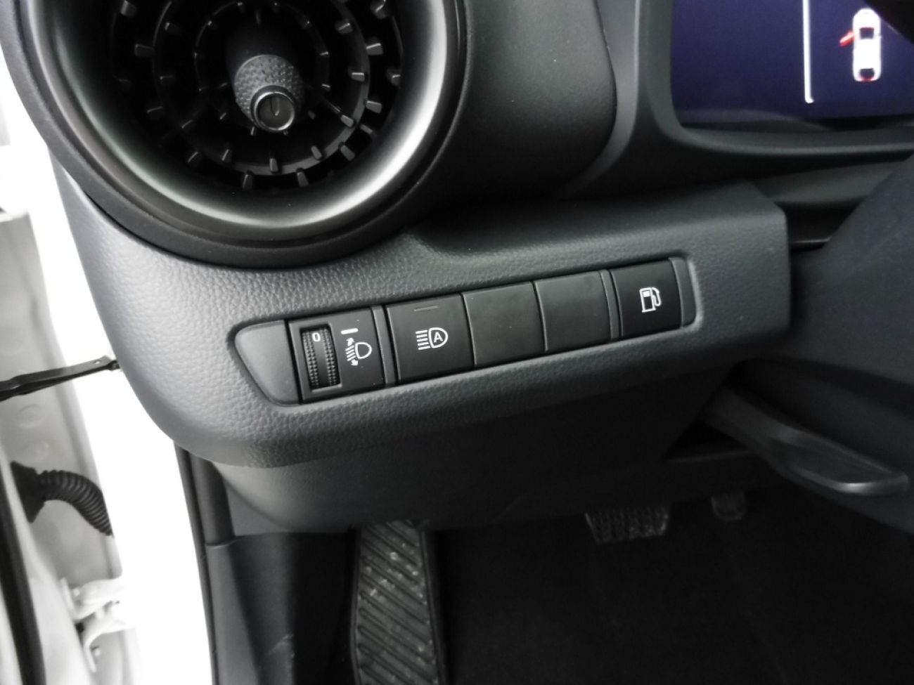 Mandataire TOYOTA C-HR 1.8 140CH DYNAMIC NG23