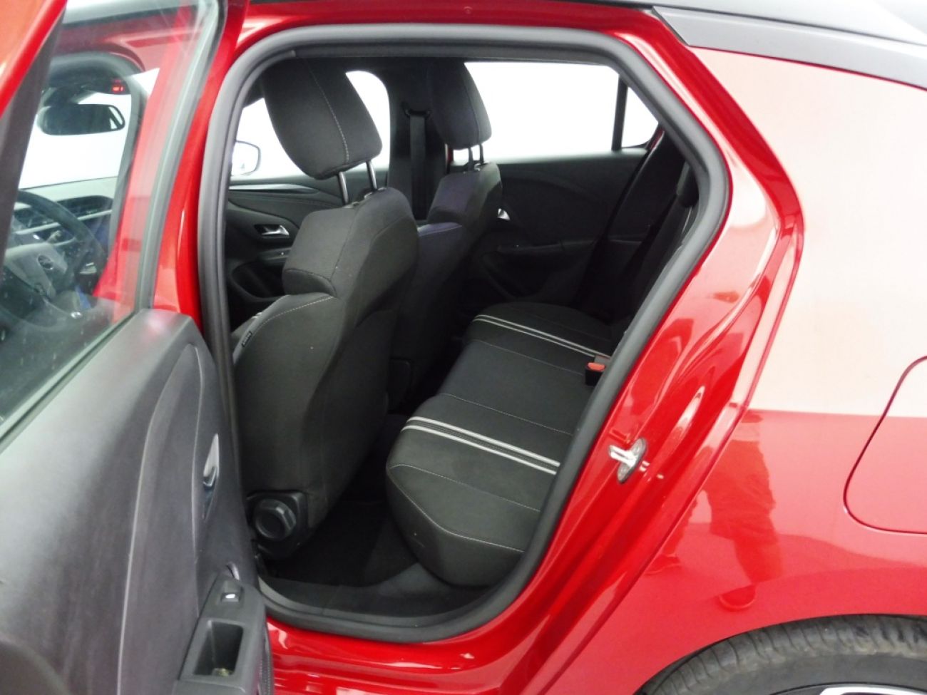 Mandataire Opel Corsa 1.2T 100 ATgs