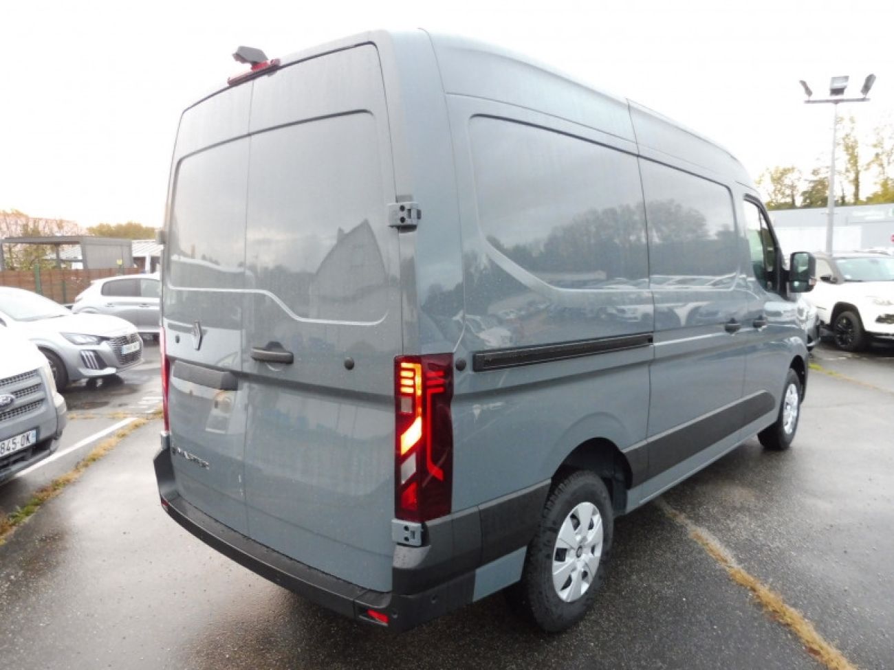 Mandataire RENAULT Master F3500 L2H2 2.0 BLUE DCI 150CH EXTRA AUTO - 25