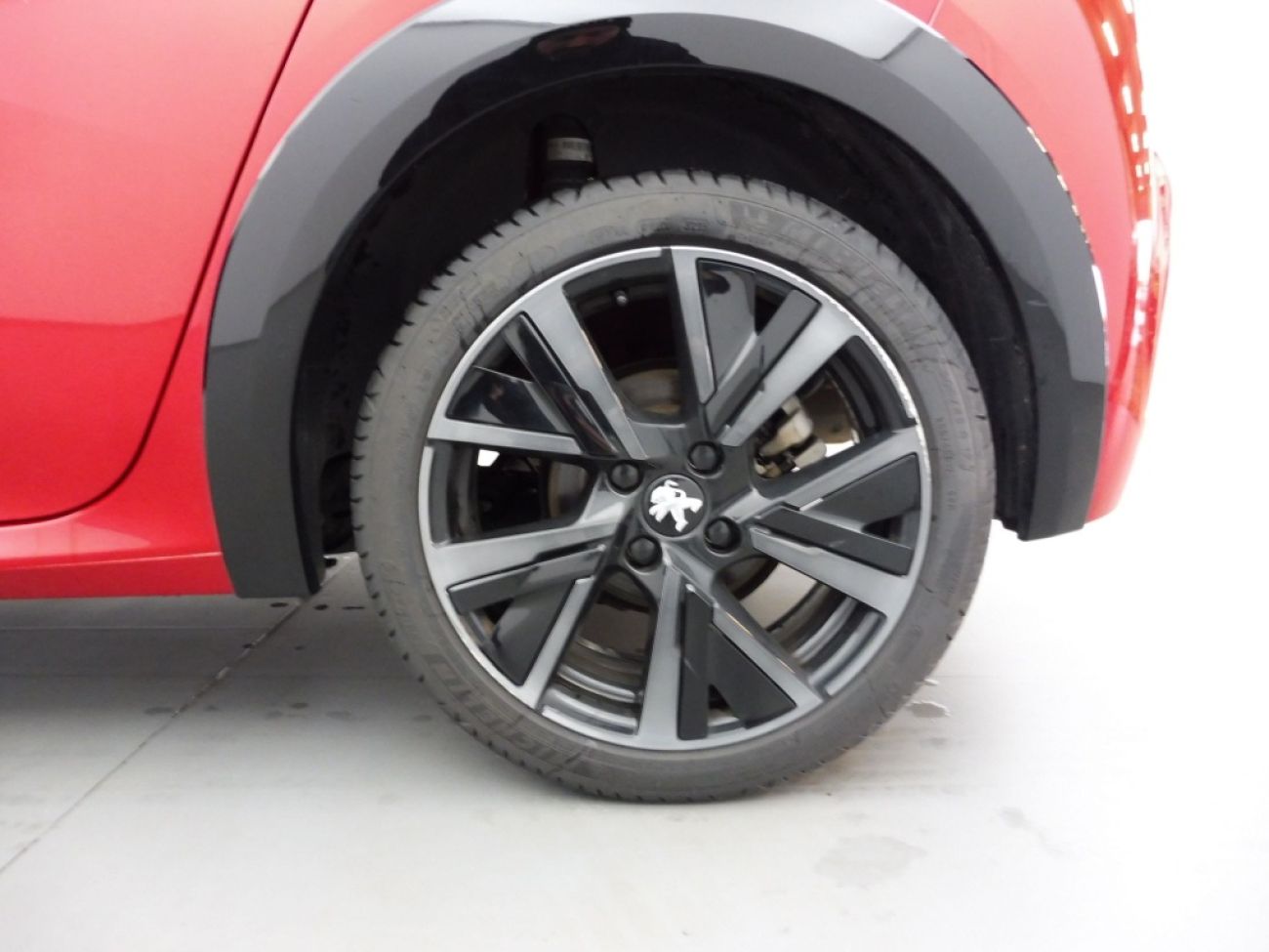Mandataire PEUGEOT 208 1.2 PURETECH 100CH S&S GT
