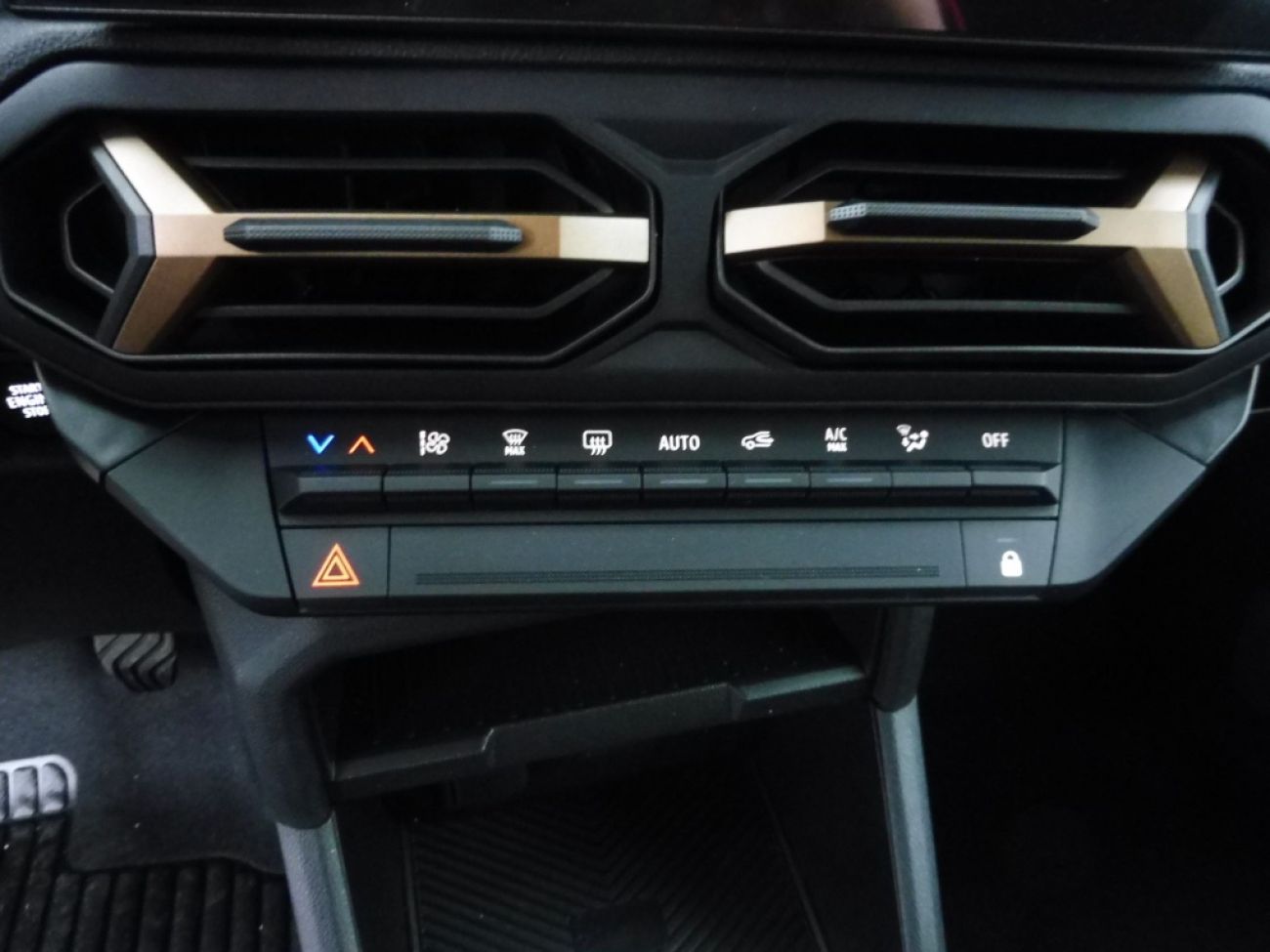 Mandataire Dacia DUSTER 1.2 TCE MILD HYBRID 130CH EXTREME 4X2