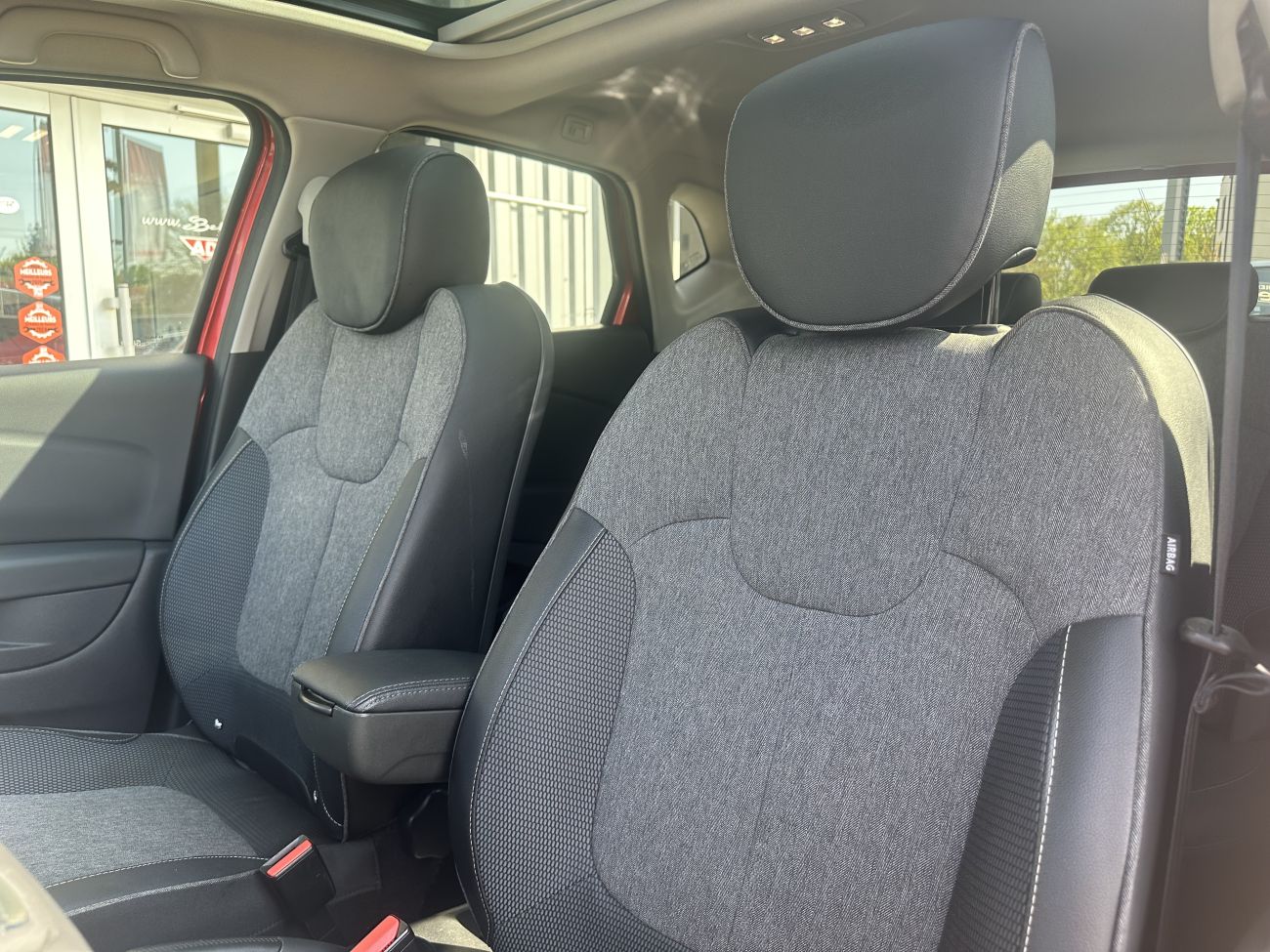 Mandataire RENAULT CAPTUR TCe 120 Energy Intens