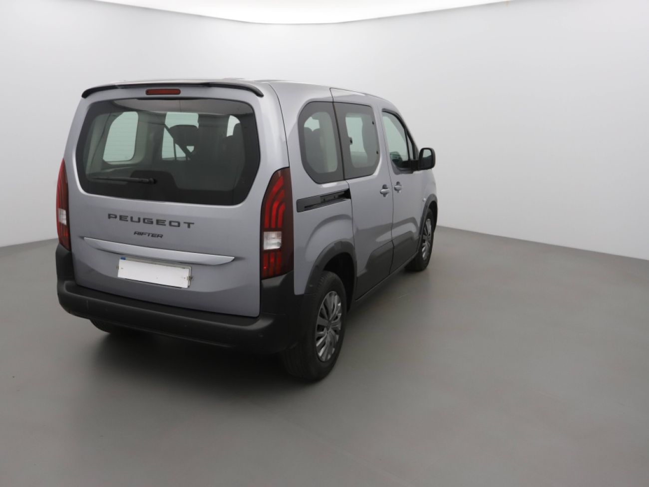 Mandataire PEUGEOT RIFTER TAILLE M - 1.5 BLUEHDI 100CH S&S ALLURE 5 PLACES