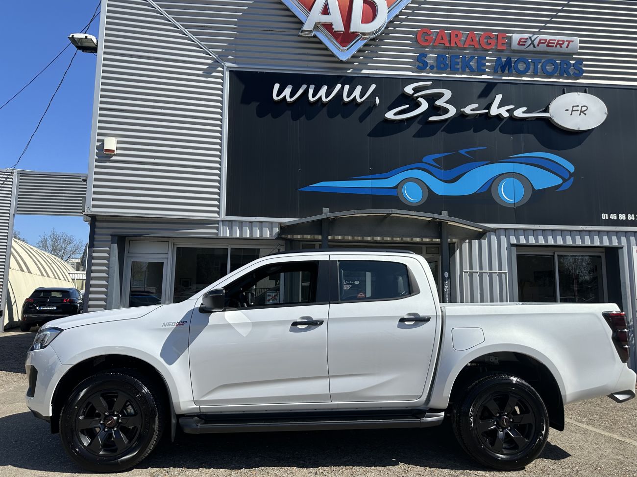 Mandataire ISUZU D-MAX CREW N60 NITRO SPORT 4X4 A/T 4 PLACES / PAS DE MALUS ECOLOGIQUE