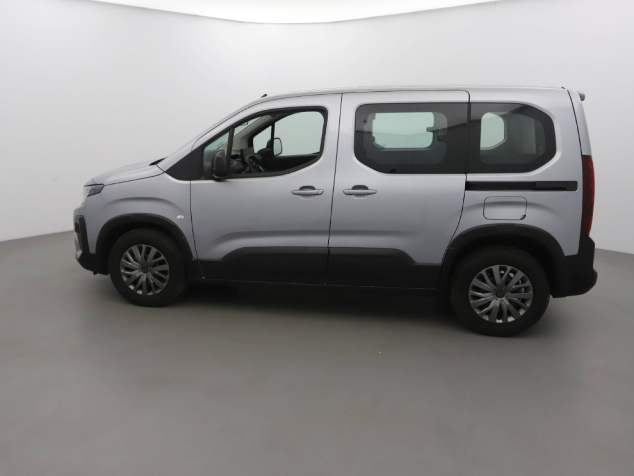 Mandataire PEUGEOT RIFTER TAILLE M - 1.5 BLUEHDI 100CH S&S ALLURE 5 PLACES